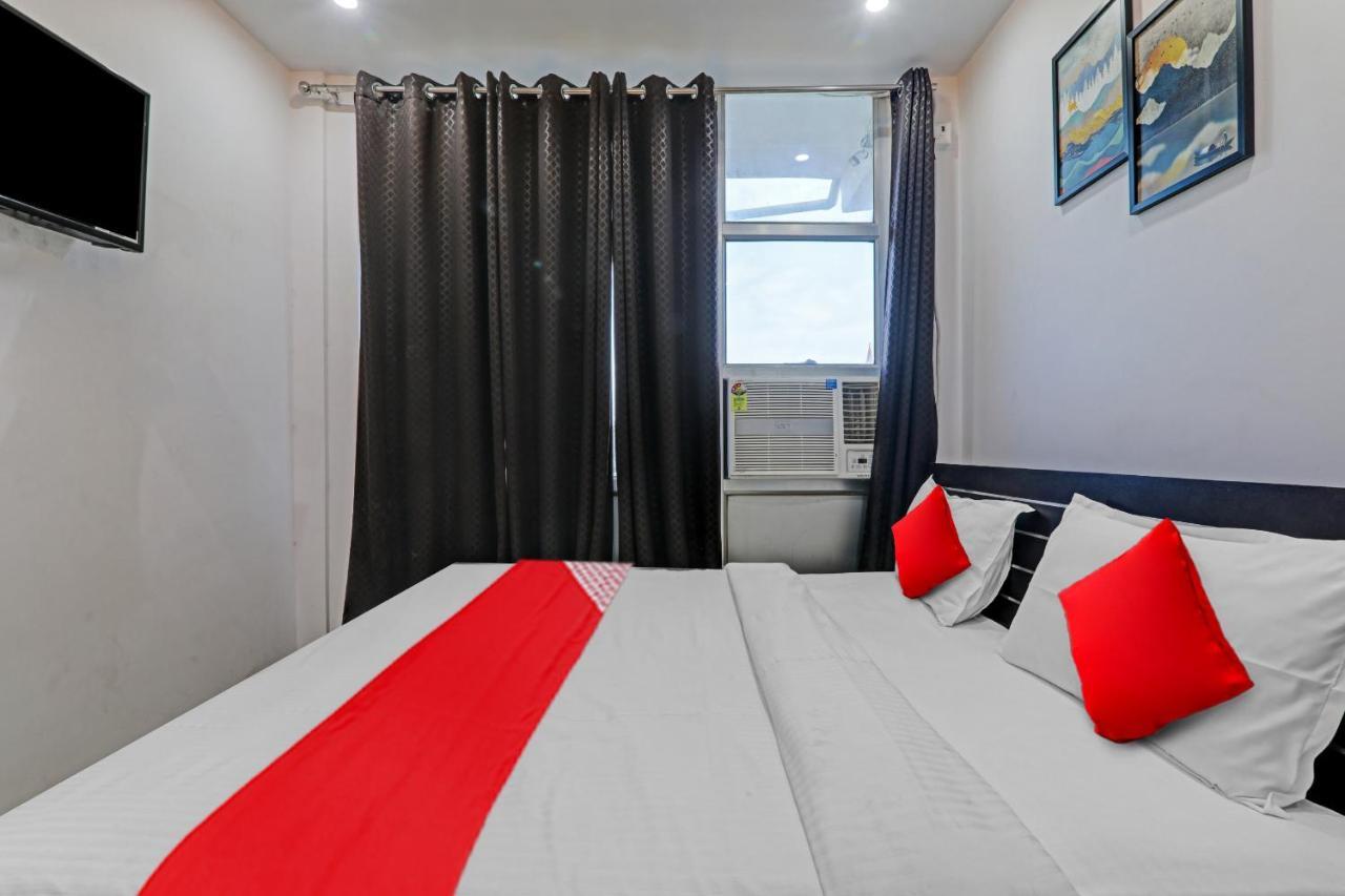 Oyo Flagship 81064 Chaudhary In Hotel Gorakhpur Ngoại thất bức ảnh