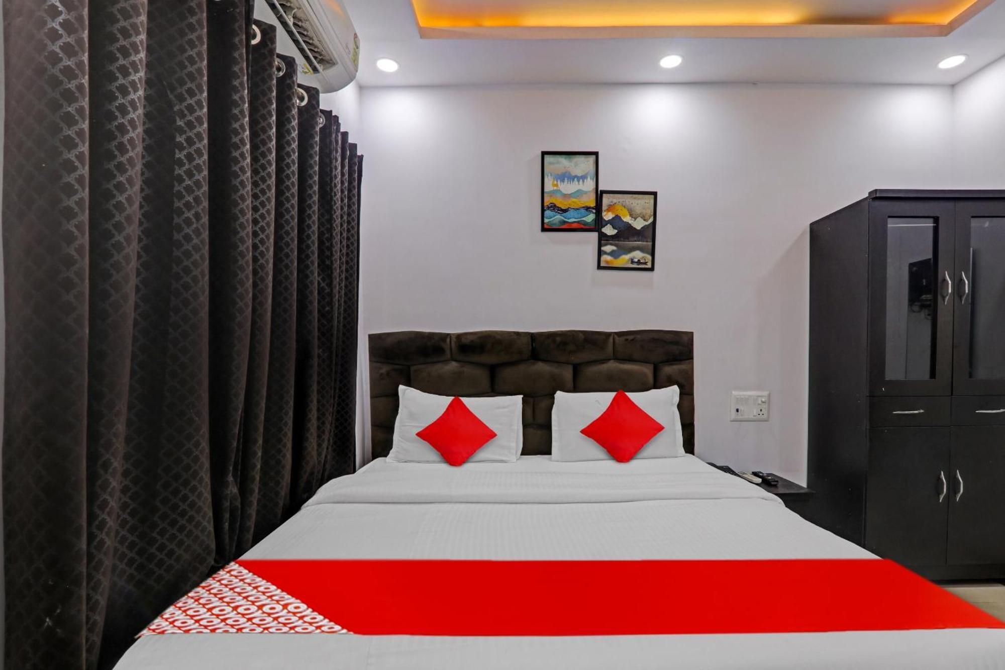 Oyo Flagship 81064 Chaudhary In Hotel Gorakhpur Ngoại thất bức ảnh