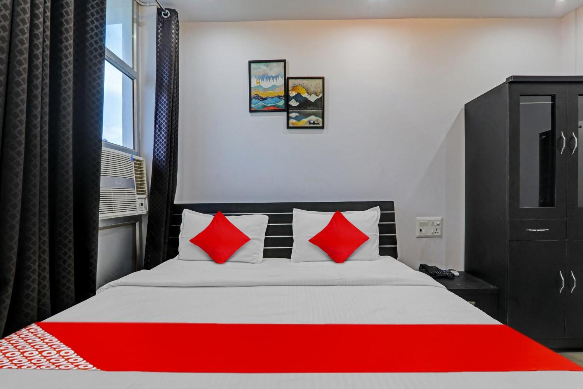 Oyo Flagship 81064 Chaudhary In Hotel Gorakhpur Ngoại thất bức ảnh