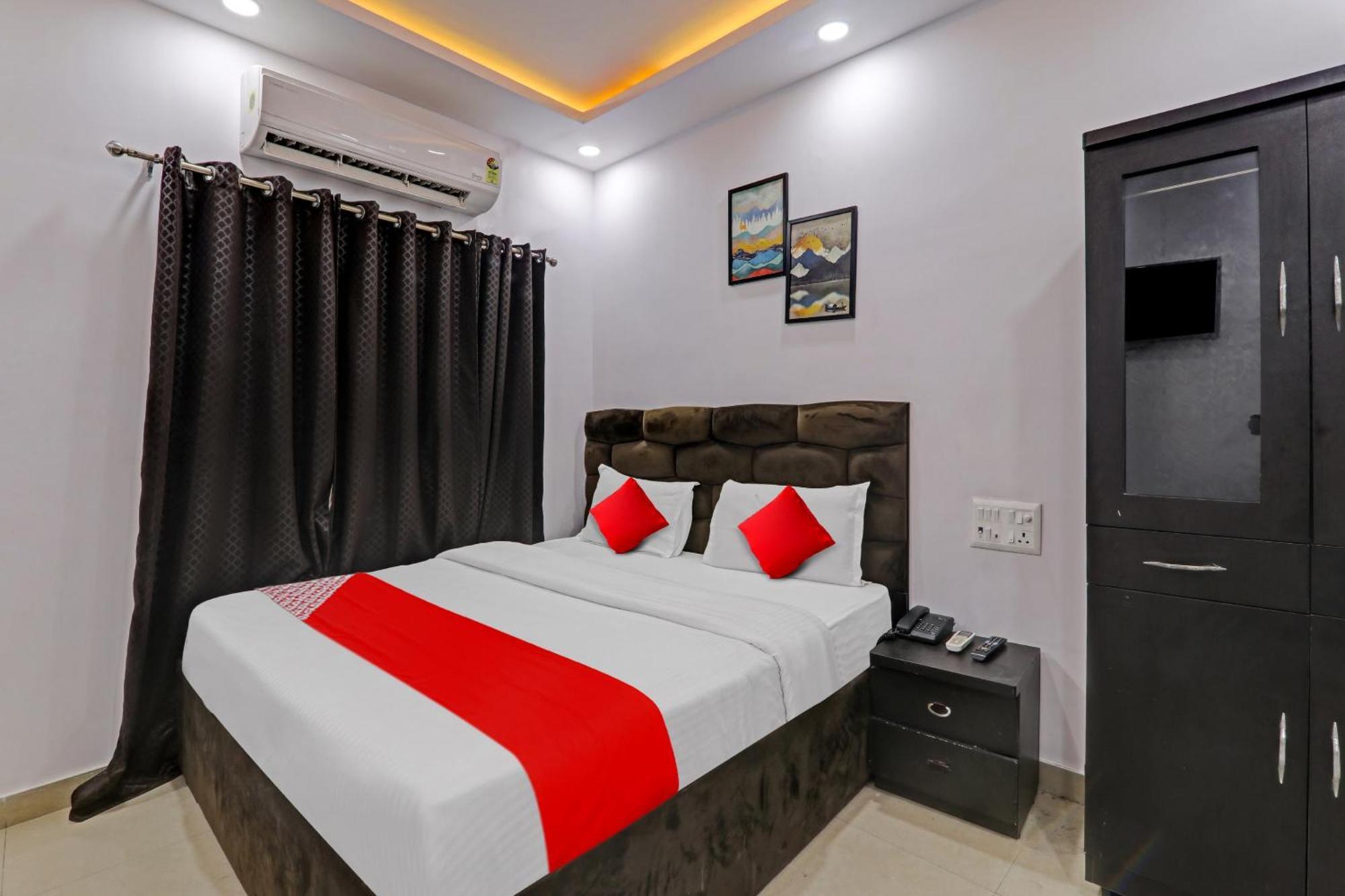 Oyo Flagship 81064 Chaudhary In Hotel Gorakhpur Ngoại thất bức ảnh