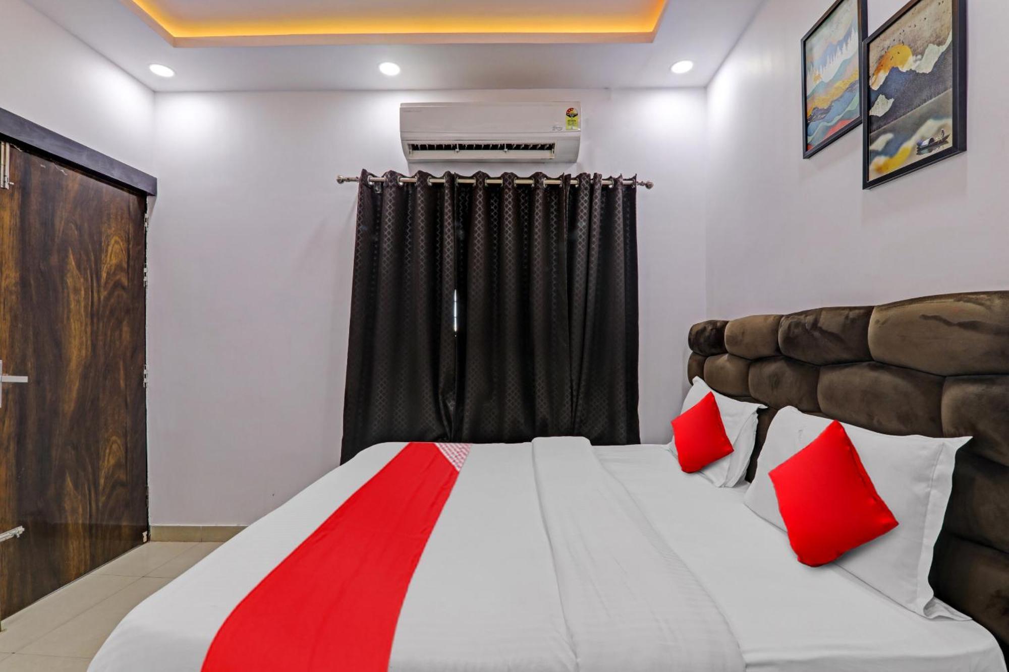 Oyo Flagship 81064 Chaudhary In Hotel Gorakhpur Ngoại thất bức ảnh