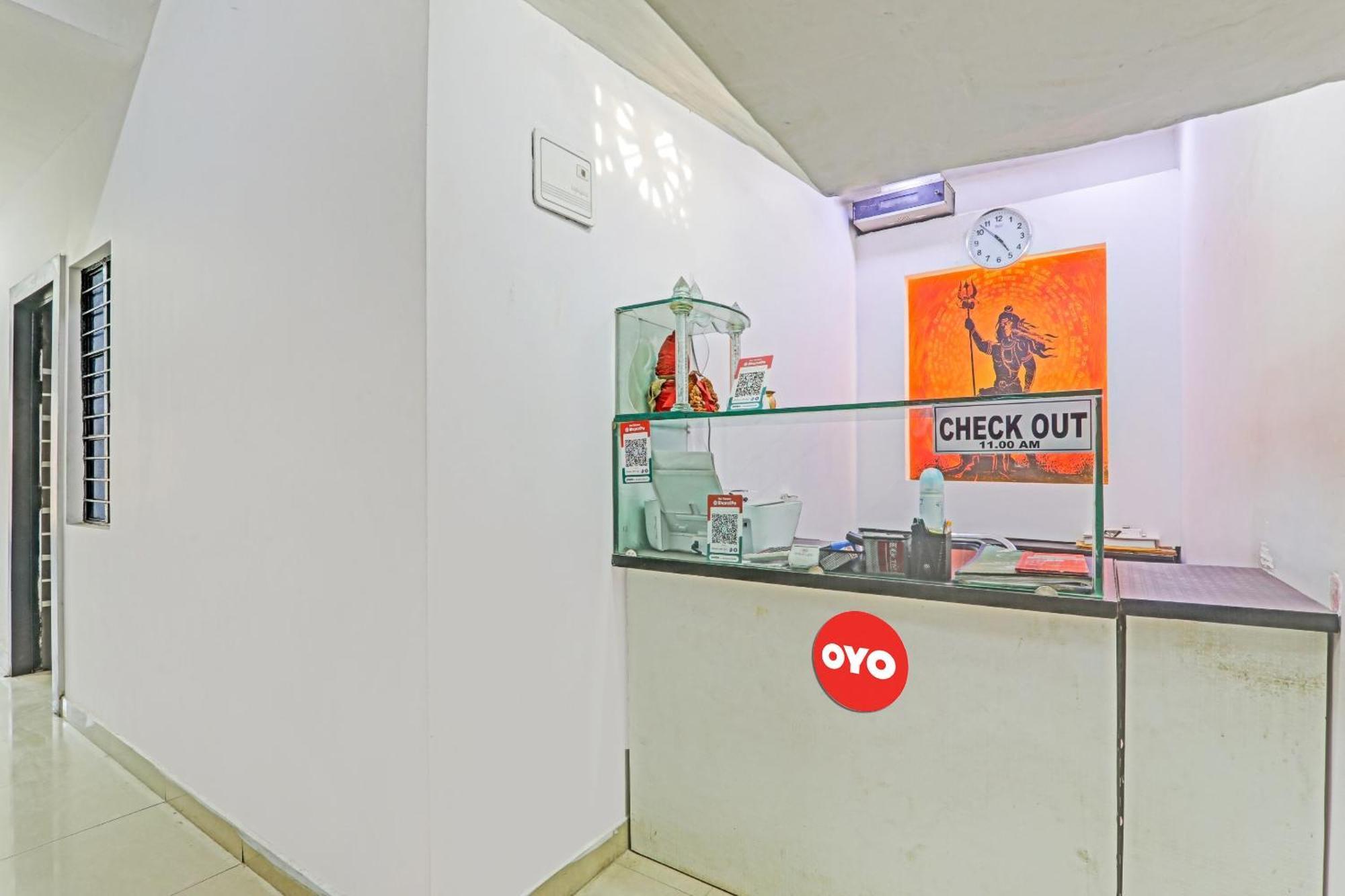 Oyo Flagship 81064 Chaudhary In Hotel Gorakhpur Ngoại thất bức ảnh
